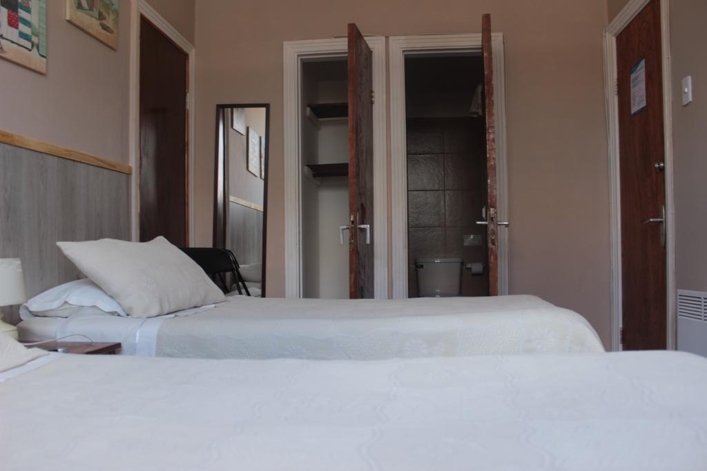 Alhambra Hotel San Antonio  Habitación foto